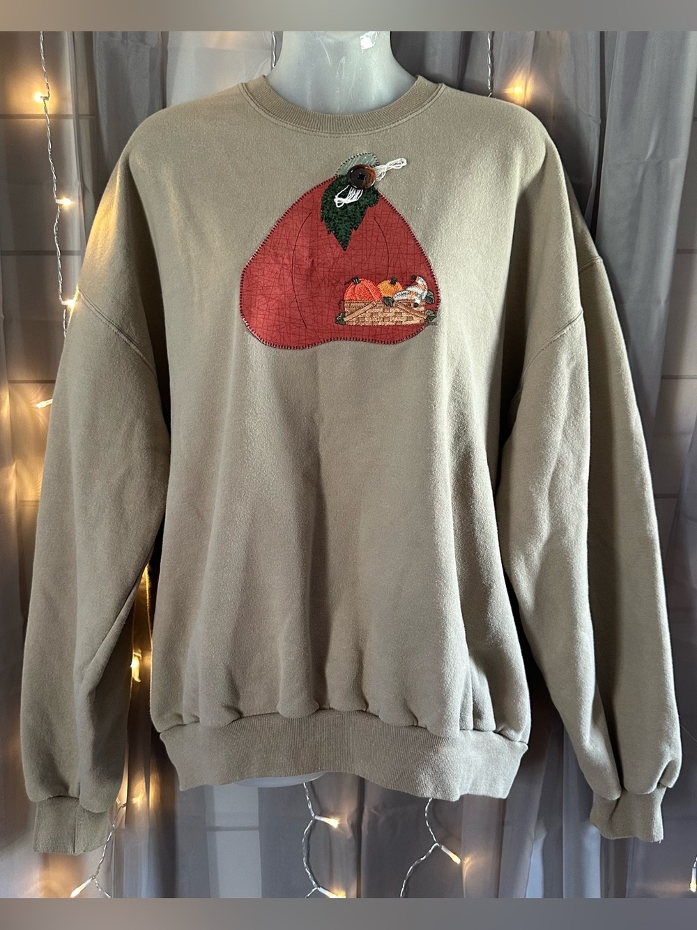 Women’s tan fall Halloween pumpkin crewneck sweatshirt Sz XL